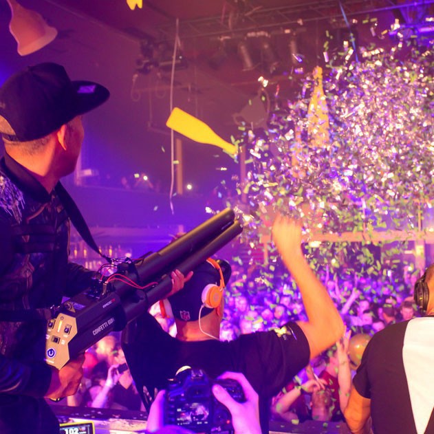 confetti-gun-effect6-confettigun-magifx-confettigun-confetti-confetticannon-confetti-blaster-nightclubsupplies-36815-91025.1406763555.1280.1280.jpg