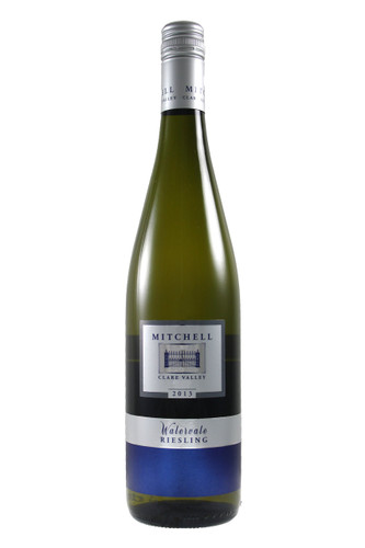 a sharp citrus, then rich tropical honey