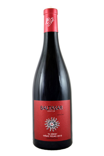 Its aromatic intensity provides glimpses of mineral balsamic tones wrapped in a touch of concentration of fruit