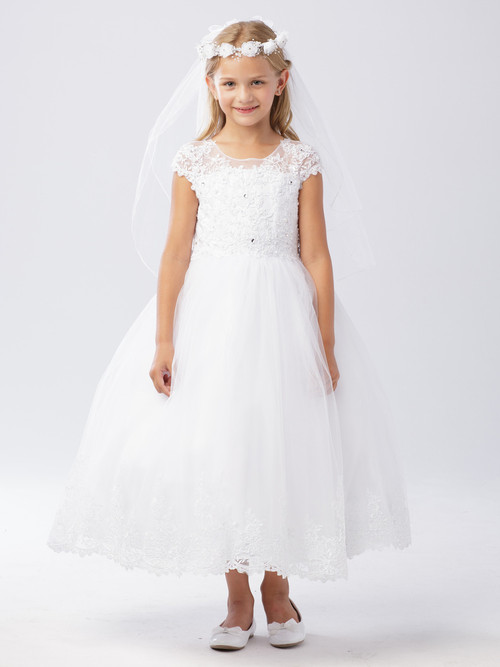 Girls floral lace design communion dress with illusion neckline. 
Features
Illusion Neckline
Lace Applique Bodice with Rhinestones 
Lace Applique and Tulle Skirt 
Lace Hemline 
Ankle Length 
Made in the U.S.A. 
3 Dress Limit Per Order