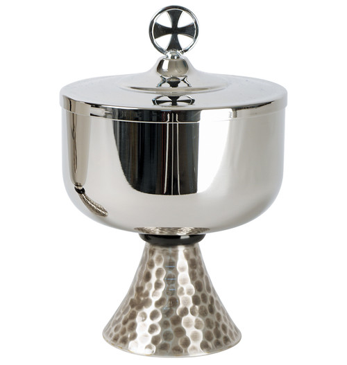 Stainless steel cup with black delrin node. Silver plated hammered finish on base. 7”H., 4-1/2” dia. cup, 400 host cap.