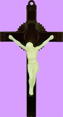 This vinyl brown and  luminous wall cross is a carefully detailed reproduction from the original carving and make thoughtful inspirational gifts. Brown and Luminous Sunburst Wall Cross emits a luminous light.