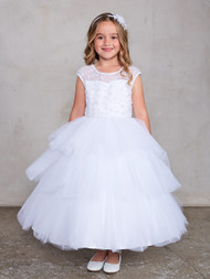 This First Holy Communion dress has an illusion neckline for additional style.
Dress has a Lace Bodice with a Layered Tulle Skirt.
The dress has a rear center zipper closure in the back
 Sash Tie Back
30 Day Return Police Internet ONLY!
3 Dress Limit per Order!