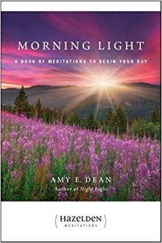 Meditations to Begin Your Day! Amy Dean brings the comfort and courage offered in her top-selling meditation book Night Light to this companion for the morning hours to start your day on a bright and positive note.