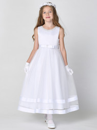  Satin and tulle are two delicate fabrics, but when combined they create something beautiful and magical. This First Communion dress is a symbol of elegance with its simplistic design and pearl neckline. Your little princess will resemble a queen with this sophisticated style. 
Specs
Tea Length 
Accessories Sold Separately
Made in the U.S.A. 
3 Dress Limit Per Order