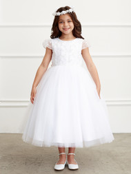 Communion Dress- Cap Sleeved Lace Bodice Girls Dress
Corded lace bodice with pearls and sequins
Mesh overlay skirt
Rear center zipper and sash tie back
Ankle length