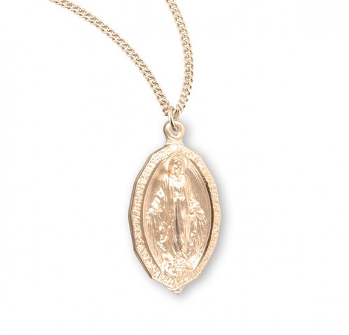 7/8" Miraculous Medal with a 18" Chain.  16kt Gold over Sterling silver. Dimensions: 0.9" x 0.5" (23mm x 13mm). Weight of medal: 2.8 Grams.  18" Genuine gold plated curb chain.   Made in USA.  Deluxe velvet gift box included.ain