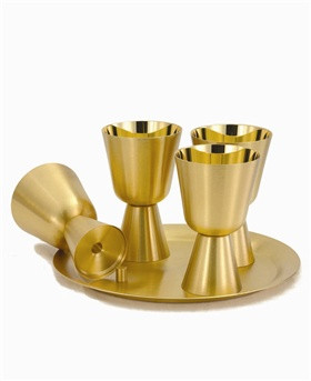24kt gold plate. 11 1/8" tray with four communion cups. Pegs on trays will prevent cups from spilling when being carried. Satin finish. Tray can be ordered separately. Item #7008G