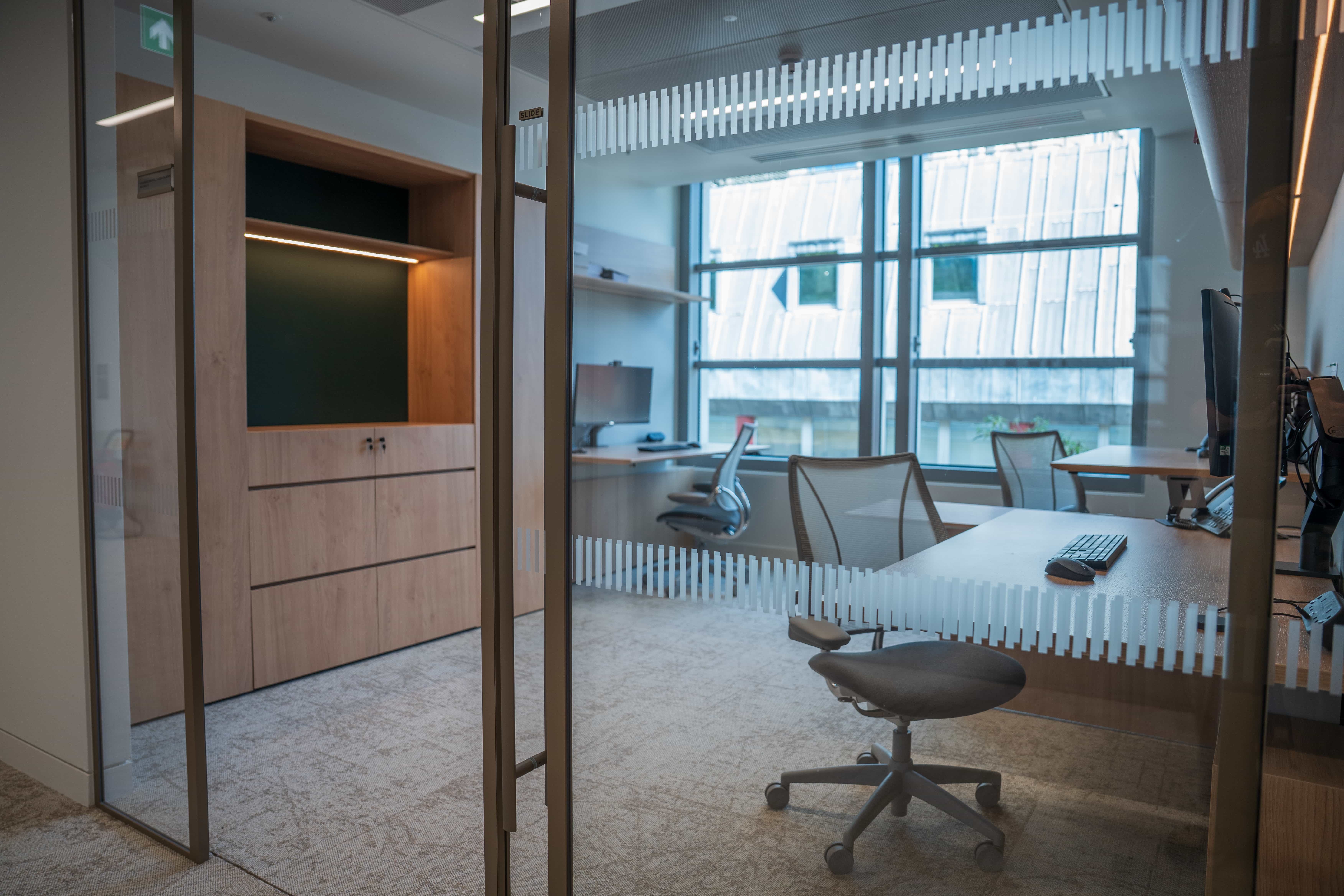 Think Furniture Project - Debevoise & Plimpton - 12