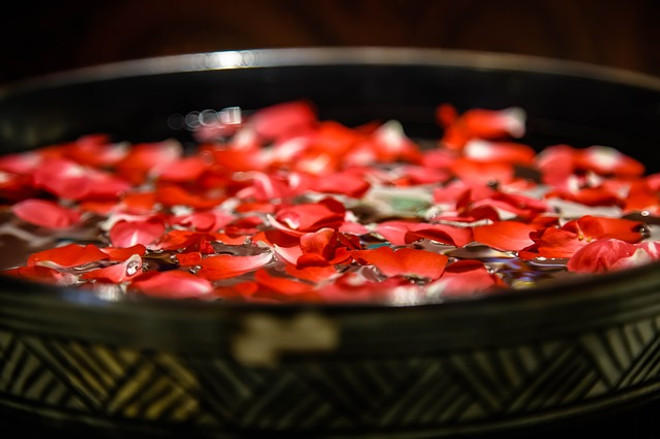 Discovering the Ancient Benefit of Rosewater